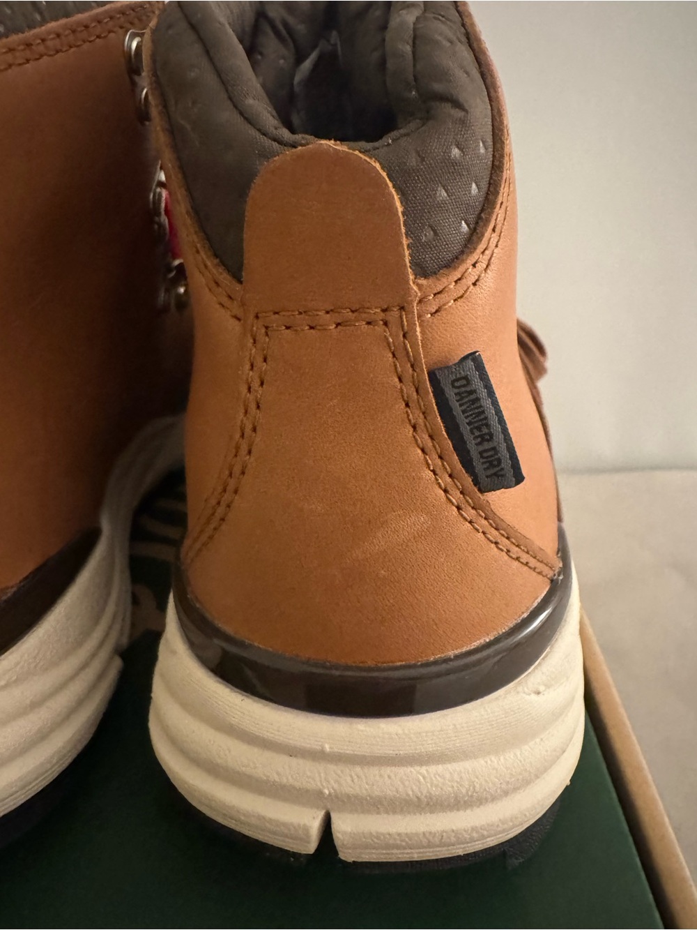 Danner Mountain 600 Women's Saddle Tan Boots with Red Laces - Picture 14 of 14